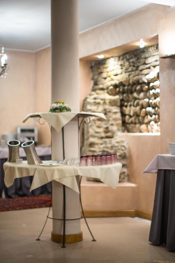 알바 Palazzo Finati B&B 외부 사진