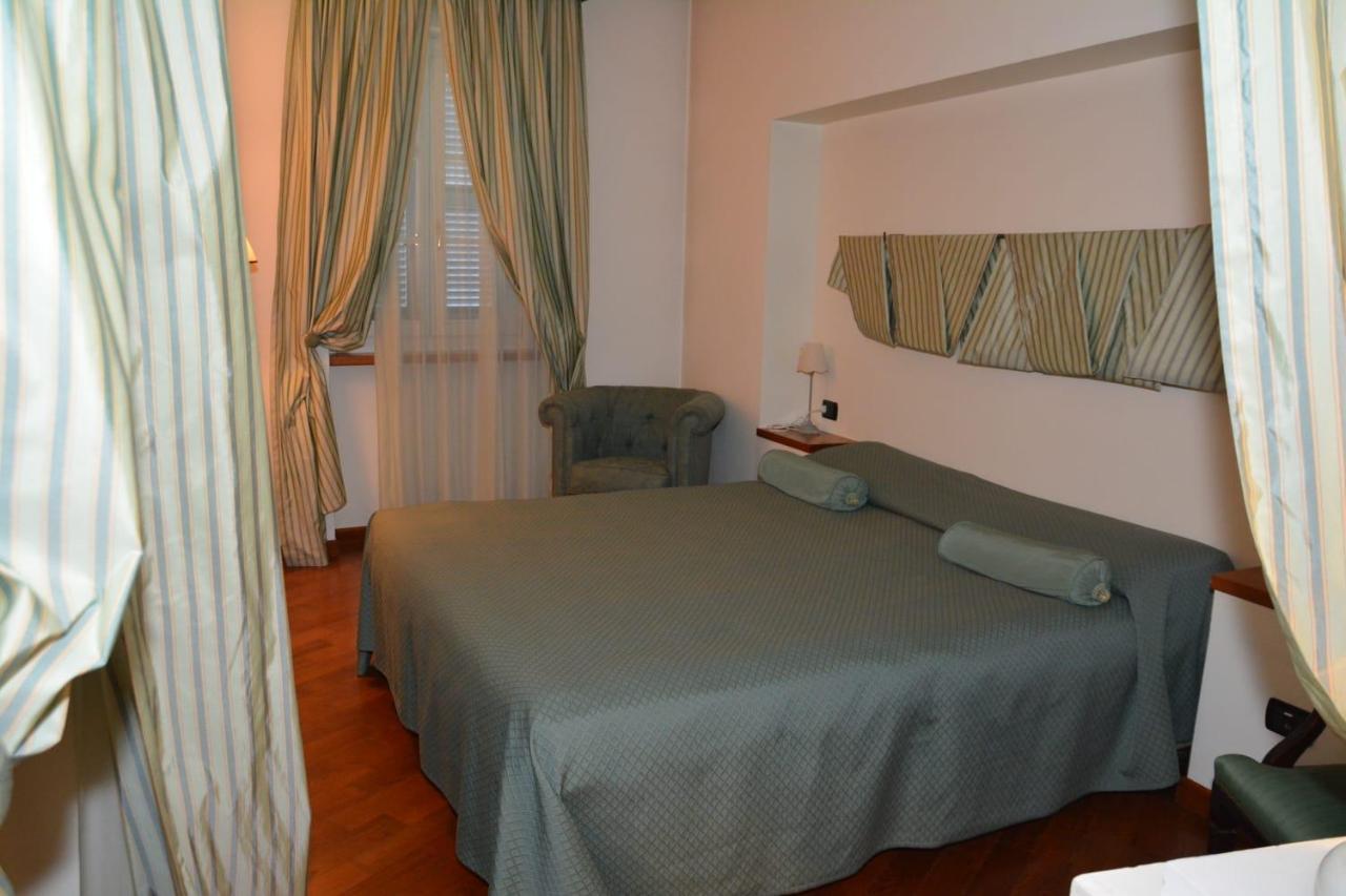 알바 Palazzo Finati B&B 외부 사진