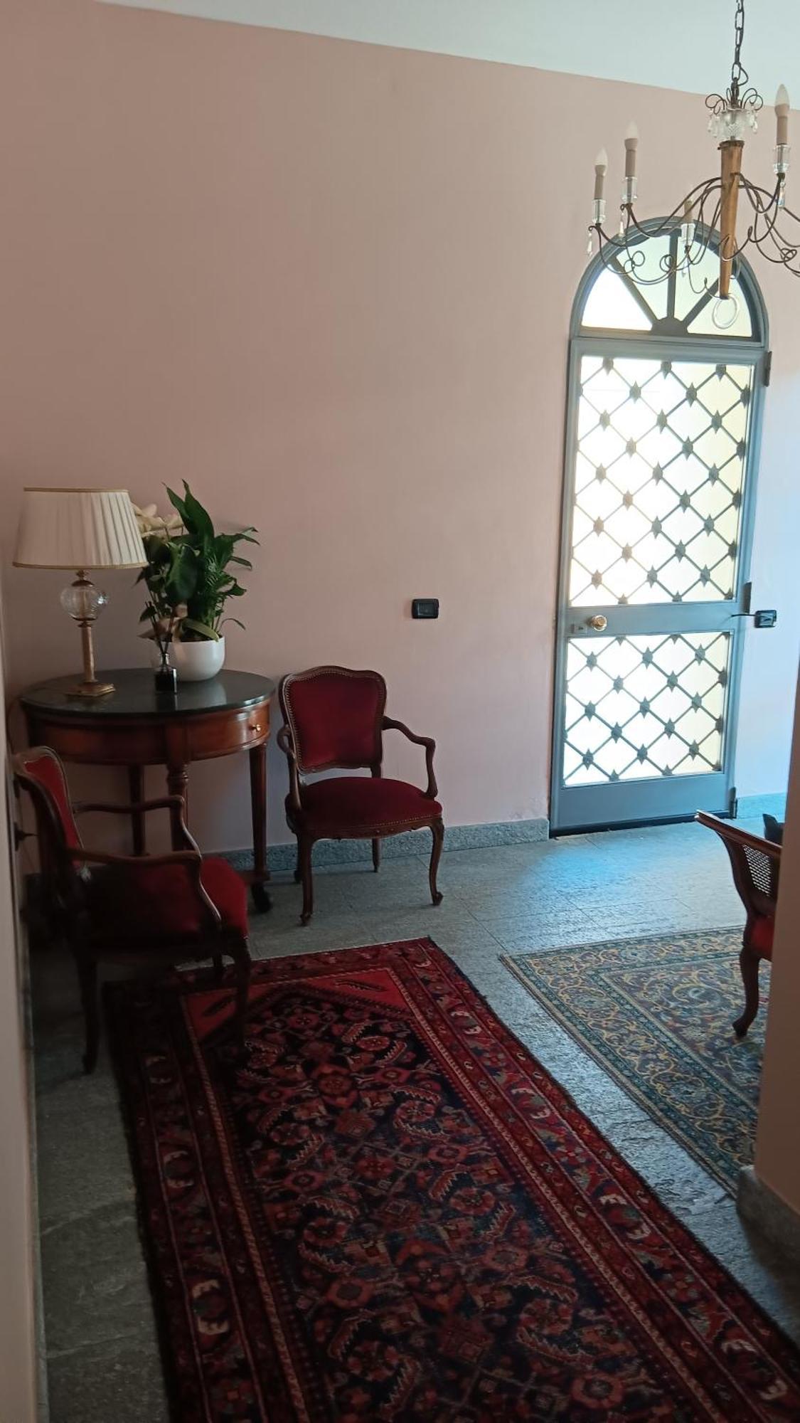 알바 Palazzo Finati B&B 외부 사진