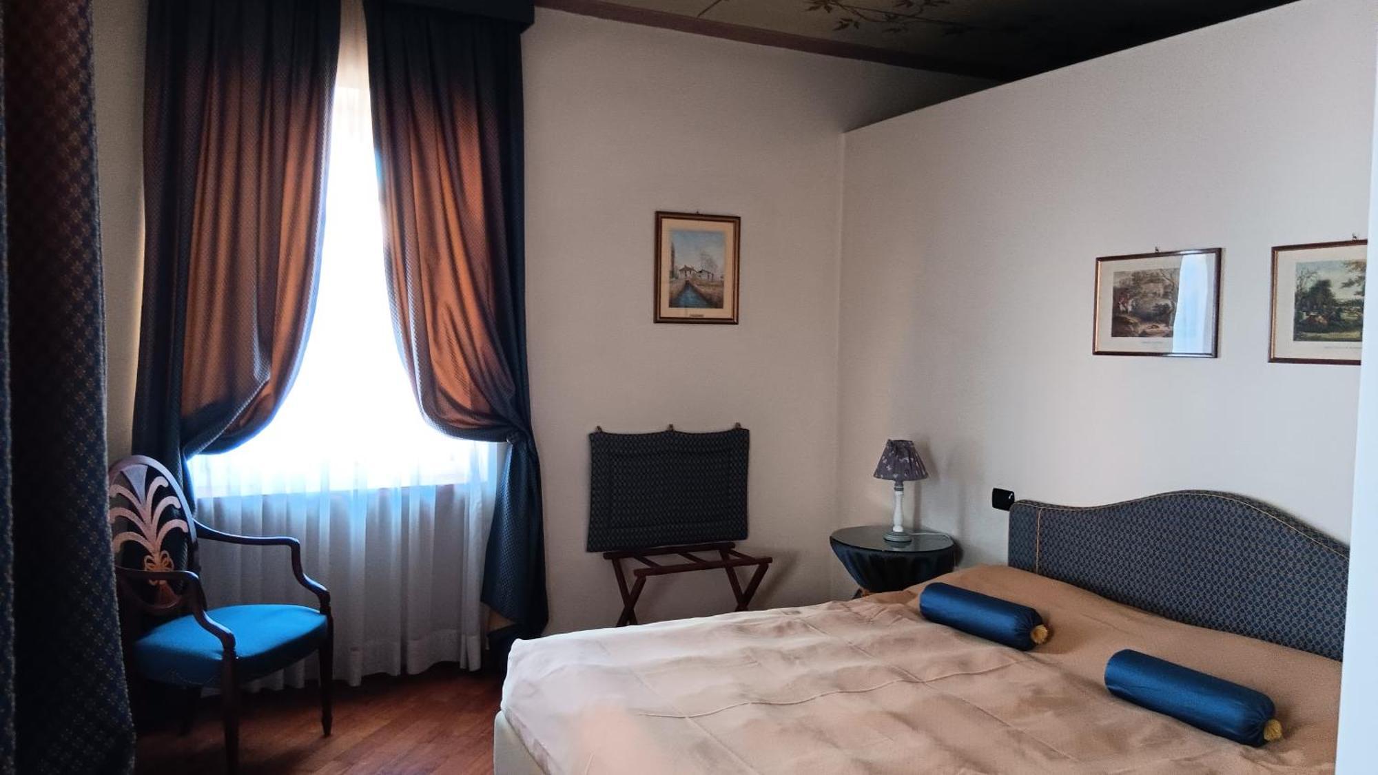 알바 Palazzo Finati B&B 외부 사진