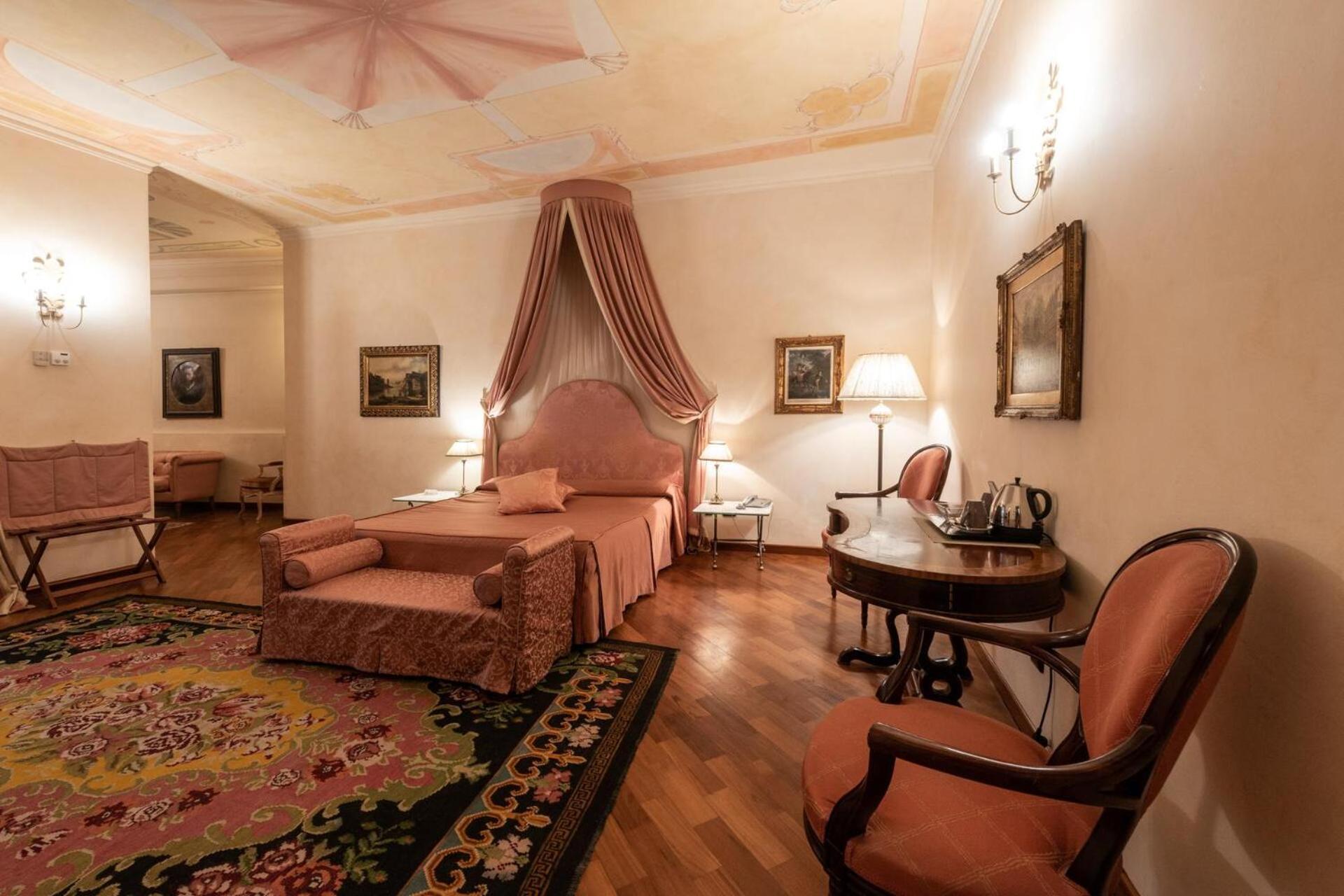 알바 Palazzo Finati B&B 외부 사진