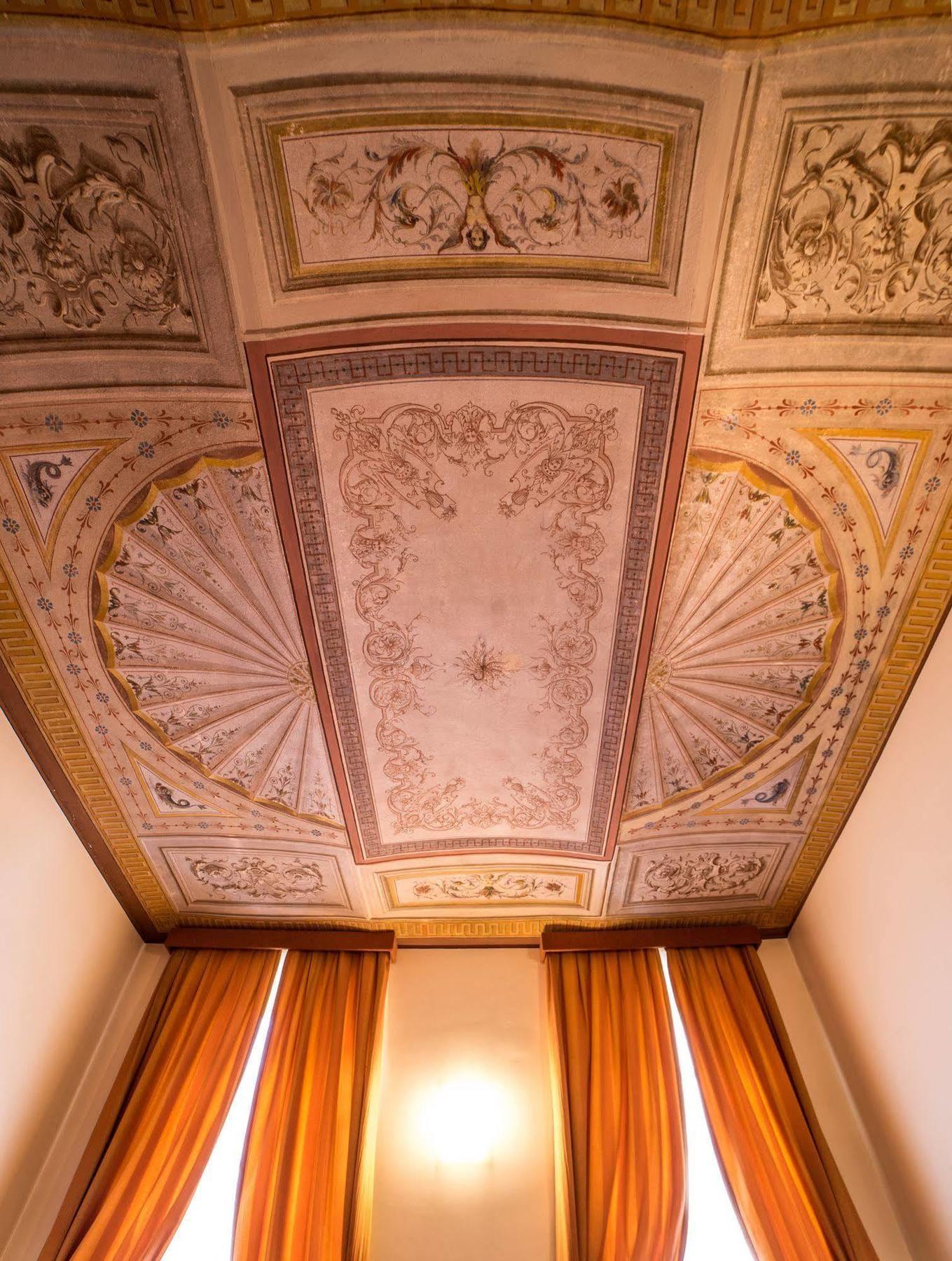 알바 Palazzo Finati B&B 외부 사진