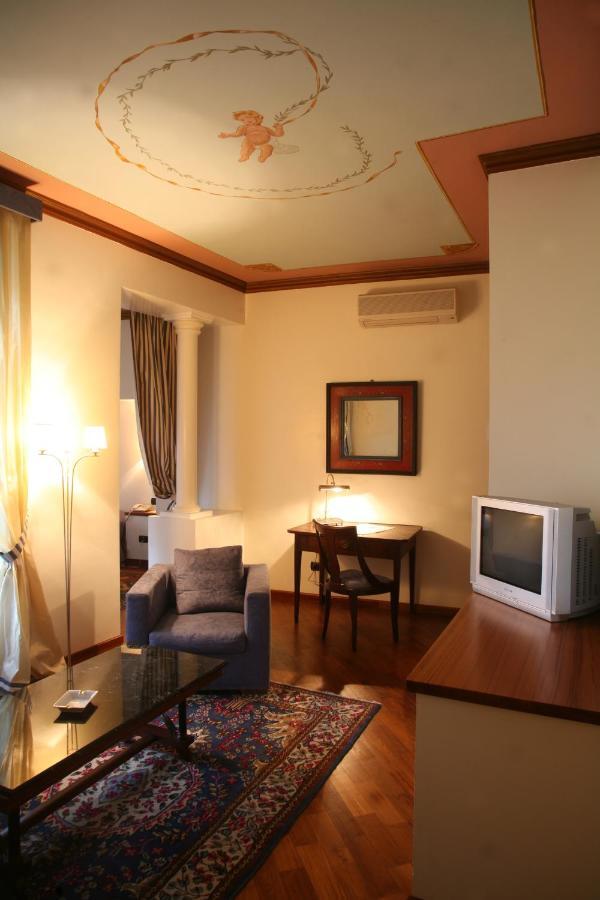 알바 Palazzo Finati B&B 객실 사진
